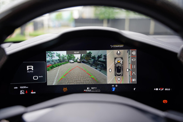Ferrari Purosangue 6.5 V12 / Retrofit Steering Wheel / Full Carbon / Electrochromic Roof