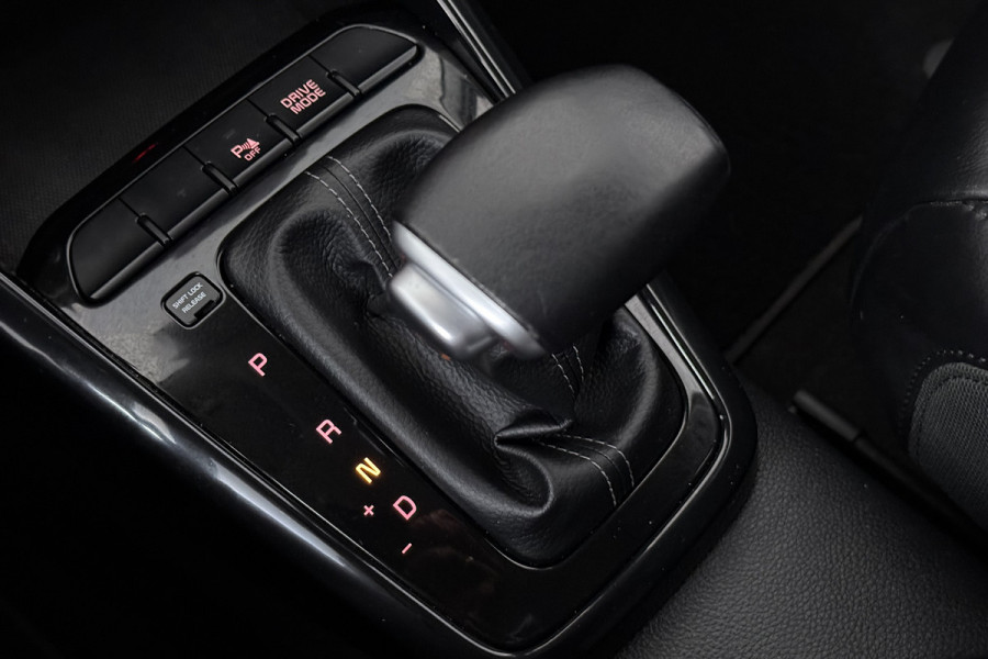 Kia Rio 1.0 T-GDi MHEV DynamicPlusLine (CAMERA, NAVIGATIE, LANE-ASSIST, PARKEERSENSOREN)