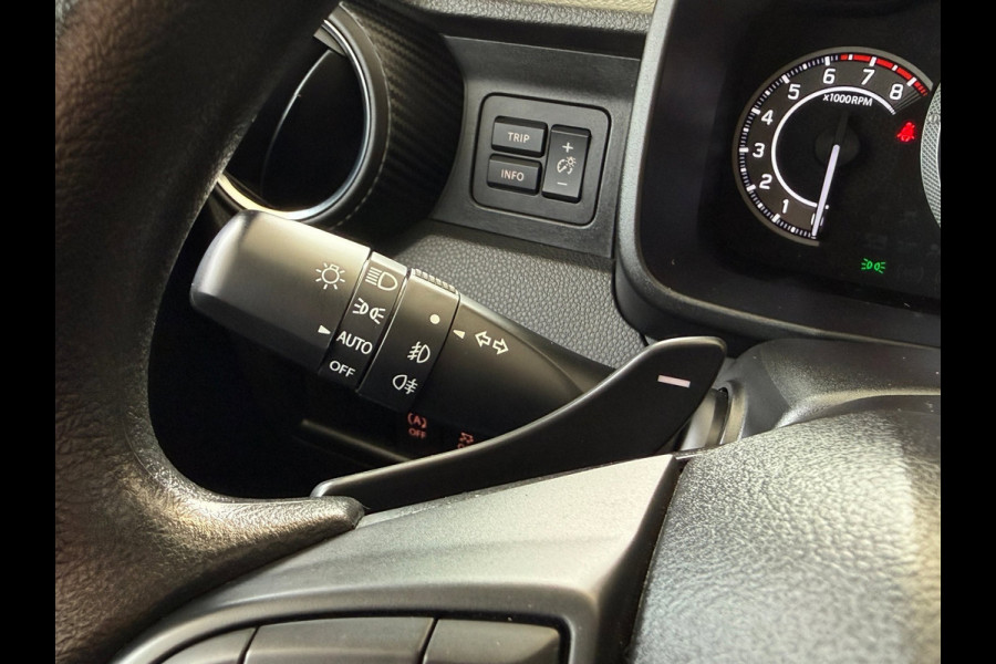 Suzuki Ignis 1.2 Smart Hybrid Style | AUTOMAAT | Navigatie | Camera | Trekhaak | Stoelverwarming | Parkeersensoren | Spoiler |