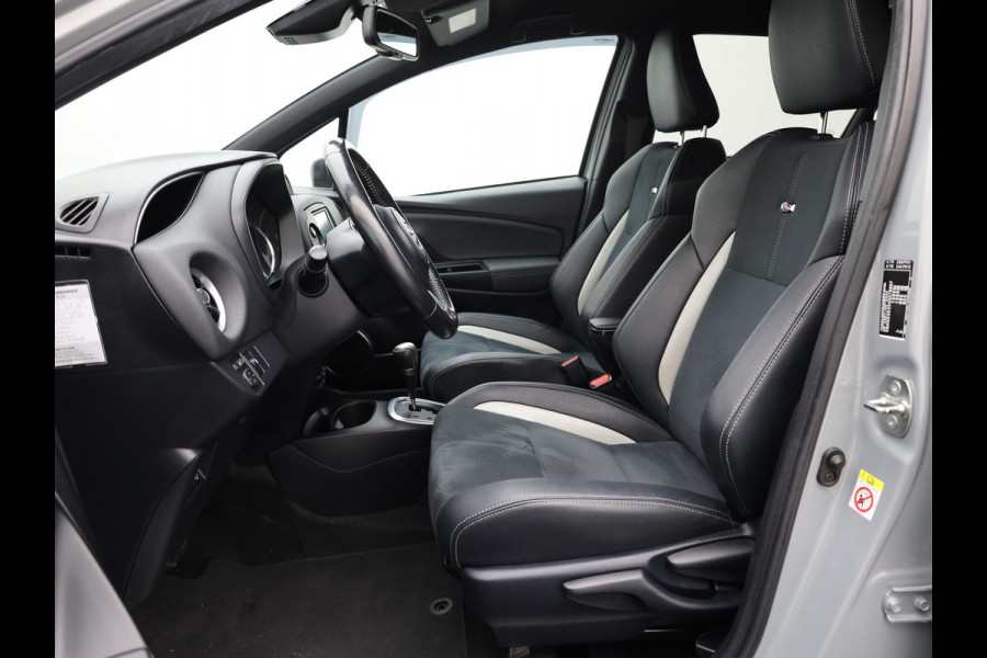 Toyota Yaris 1.5 Hybrid GR-Sport Prijs Rijklaar!!