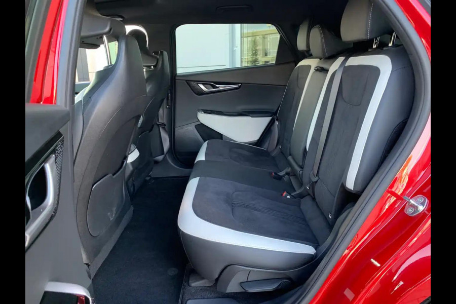 Kia Ev6 GT-Line AWD 77.4 kWh All Wheel Drive 326PK | Navi | Adapt. Cruise | Schuif-/kanteldak | Stoel-/stuurverwarming