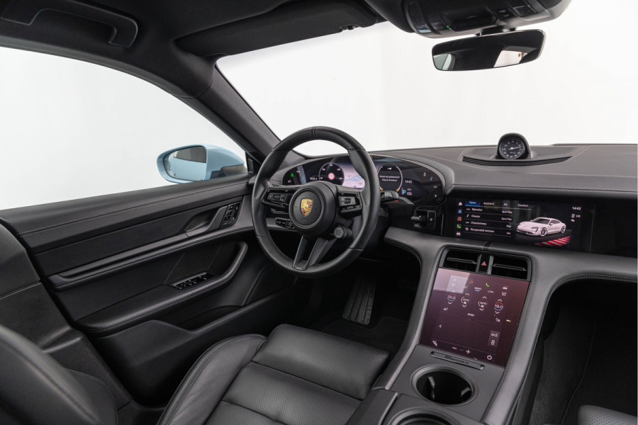 Porsche Taycan 4S Performance 84 kWh Pano Sport-Design 21'' Convaver ACC Bose