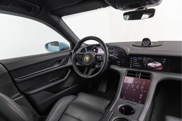 Porsche Taycan 4S Performance 84 kWh Pano Sport-Design 21'' Convaver ACC Bose