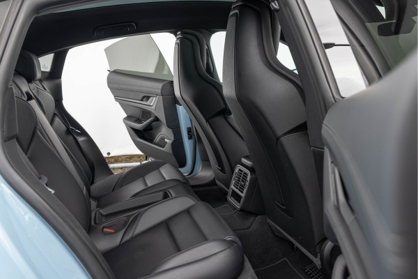 Porsche Taycan 4S Performance 84 kWh Pano Sport-Design 21'' Convaver ACC Bose
