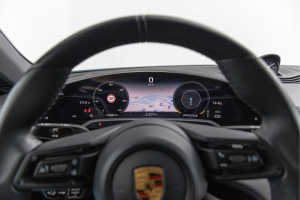 Porsche Taycan 4S Performance 84 kWh Pano Sport-Design 21'' Convaver ACC Bose