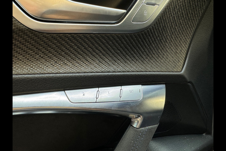 Audi RS6 4.0 TFSI 25Years Quattro Pano|Ceramic|HuD|B&O|Carbon|Memory