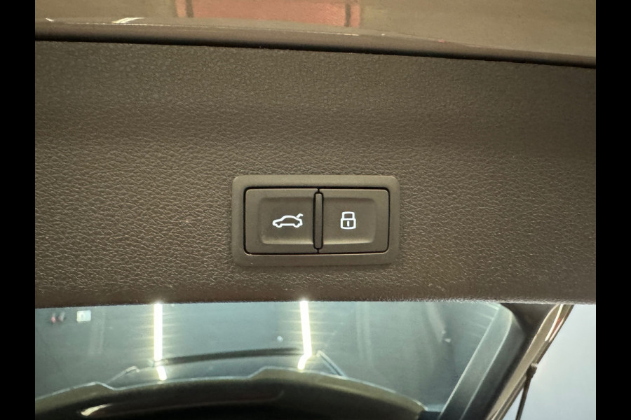 Audi RS6 4.0 TFSI 25Years Quattro Pano|Ceramic|HuD|B&O|Carbon|Memory