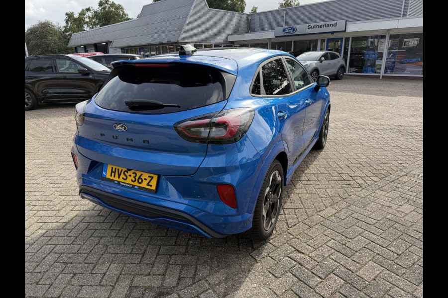 Ford Puma 1.0 EcoBoost Hybrid 155pk Automaat | Panoramadak | Afneembare trekhaak | Winter Pack | Adaptive cruise control | 360 graden camera | Bang&Olufsen | Elektrsiche achterklep | Matrix LED