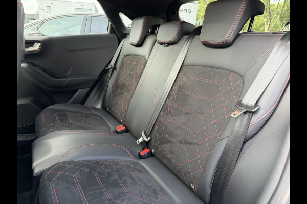 Ford Puma 1.0 EcoBoost Hybrid 155pk Automaat | Panoramadak | Afneembare trekhaak | Winter Pack | Adaptive cruise control | 360 graden camera | Bang&Olufsen | Elektrsiche achterklep | Matrix LED