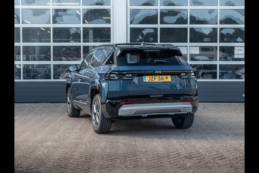 Jeep Compass 1.2 e-Hybrid First Edition | Adapt. Cruise | Schuif/Kanteldak | Camera | Carplay | 18" | Elektr. A-Klep | Navi | Winter Pack