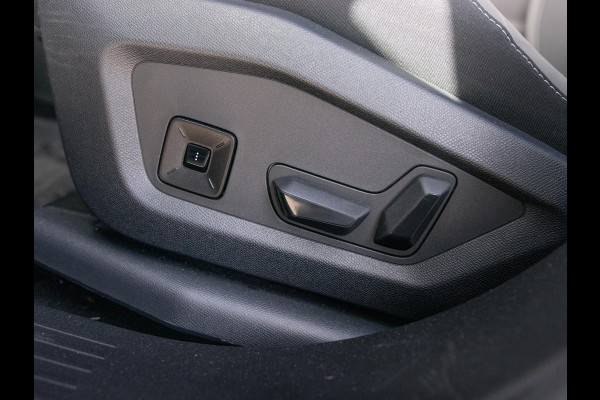 Jeep Compass 1.2 e-Hybrid First Edition | Adapt. Cruise | Schuif/Kanteldak | Camera | Carplay | 18" | Elektr. A-Klep | Navi | Winter Pack