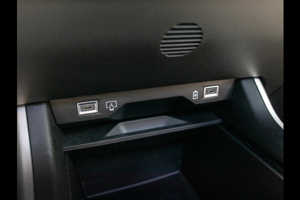 Jeep Compass 1.2 e-Hybrid First Edition | Adapt. Cruise | Schuif/Kanteldak | Camera | Carplay | 18" | Elektr. A-Klep | Navi | Winter Pack
