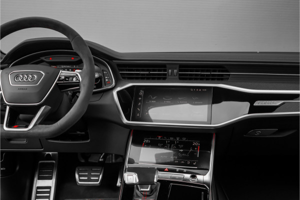 Audi A6 Avant RS 6 TFSI Quattro Pano RS Dynamic Plus B&O 360° Stoelvent 22"