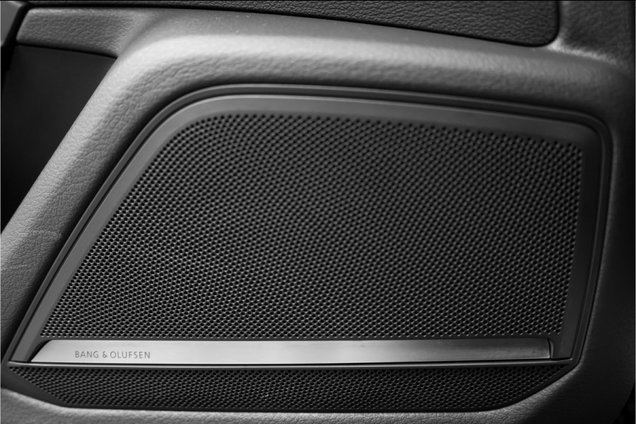 Audi A6 Avant RS 6 TFSI Quattro Pano RS Dynamic Plus B&O 360° Stoelvent 22"