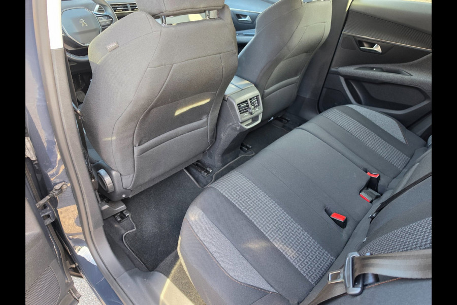 Peugeot 3008 1.2 PureTech Crossway Carplay, Camera, Trekhaak