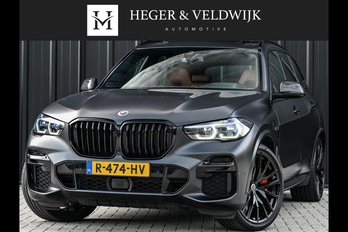BMW X5 xDrive45e High Executive Panoramadak | M-Performance Seats | NL-Auto | Dealeronderhouden | Carbon Inleg | Active Cruise | Camera | Luchtvering | Memory Seats | Ambiance Interieur | Trekhaak |