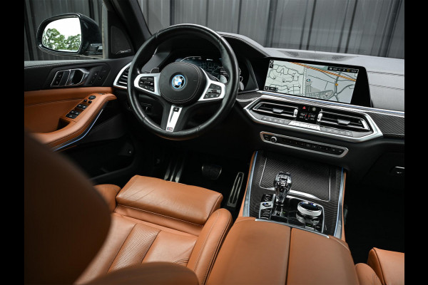 BMW X5 xDrive45e High Executive Panoramadak | M-Performance Seats | NL-Auto | Dealeronderhouden | Carbon Inleg | Active Cruise | Camera | Luchtvering | Memory Seats | Ambiance Interieur | Trekhaak |