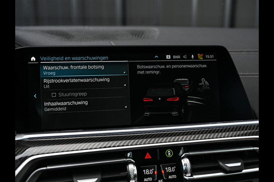 BMW X5 xDrive45e High Executive Panoramadak | M-Performance Seats | NL-Auto | Dealeronderhouden | Carbon Inleg | Active Cruise | Camera | Luchtvering | Memory Seats | Ambiance Interieur | Trekhaak |