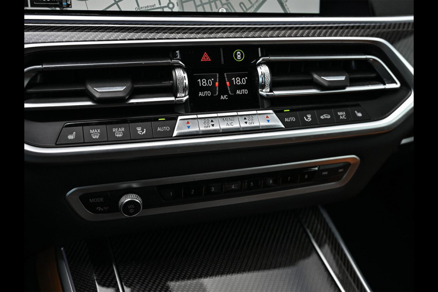BMW X5 xDrive45e High Executive Panoramadak | M-Performance Seats | NL-Auto | Dealeronderhouden | Carbon Inleg | Active Cruise | Camera | Luchtvering | Memory Seats | Ambiance Interieur | Trekhaak |