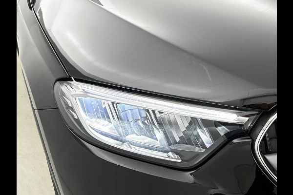 Mercedes-Benz GLC 300 e 4MATIC Plug-In Hybride Trekhaak | Panorama Schuif-Kanteldak | Parkeerpakket met achteruitcamera | Distronic | Ledkolampen | Advanced Soundsystem. Inclusief 24 maanden Mercedes-Benz Certified garantie voor Europa.