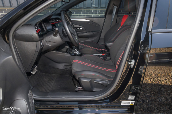 Opel Corsa 1.2 GS Line | Panoramadak | Blis | Keyless | Apple carplay | Metallic |