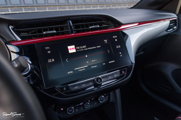 Opel Corsa 1.2 GS Line | Panoramadak | Blis | Keyless | Apple carplay | Metallic |