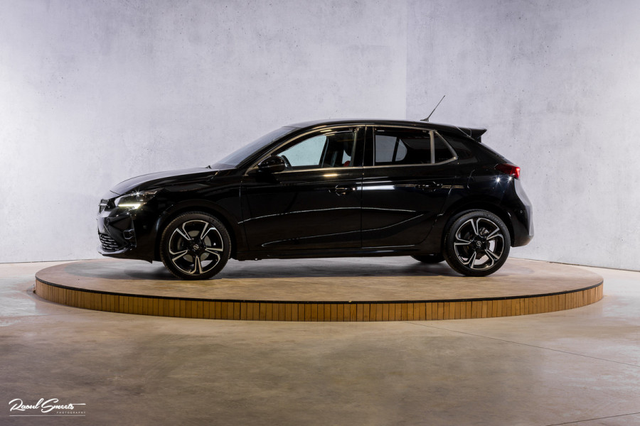 Opel Corsa 1.2 GS Line | Panoramadak | Blis | Keyless | Apple carplay | Metallic |