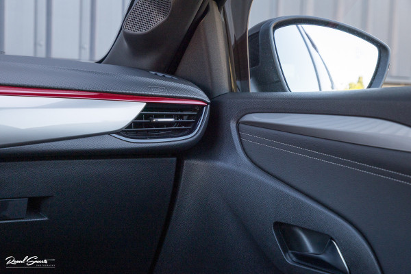 Opel Corsa 1.2 GS Line | Panoramadak | Blis | Keyless | Apple carplay | Metallic |