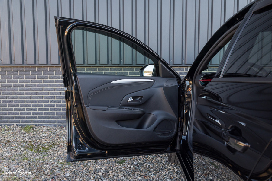 Opel Corsa 1.2 GS Line | Panoramadak | Blis | Keyless | Apple carplay | Metallic |
