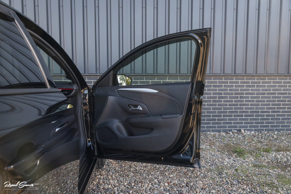 Opel Corsa 1.2 GS Line | Panoramadak | Blis | Keyless | Apple carplay | Metallic |