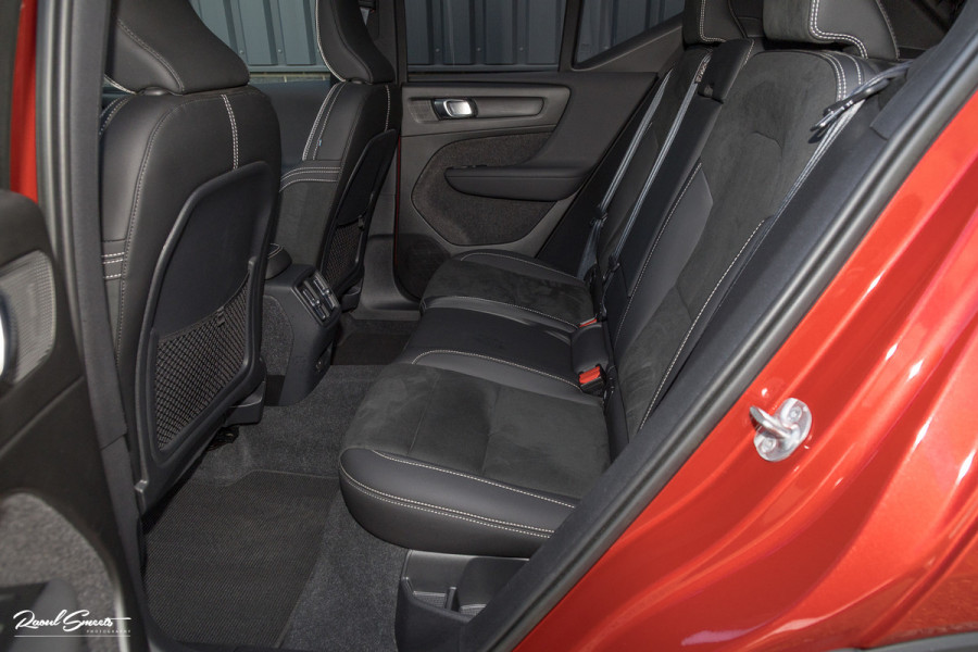 Volvo XC40 Recharge Twin Pro Ultimate | Panoramadak | Adaptieve cruise | Memory | Harman Kardon | Blis |