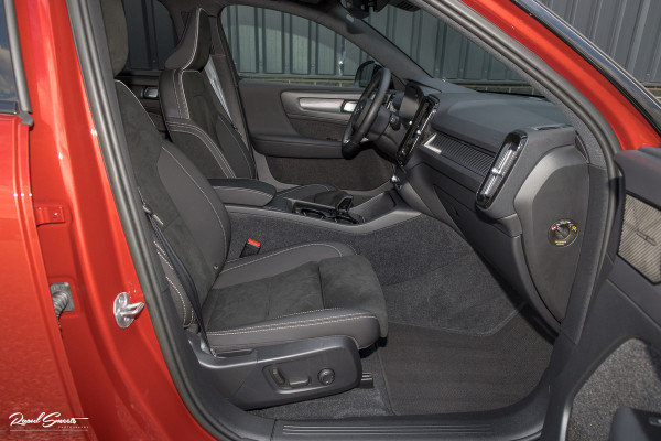 Volvo XC40 Recharge Twin Pro Ultimate | Panoramadak | Adaptieve cruise | Memory | Harman Kardon | Blis |
