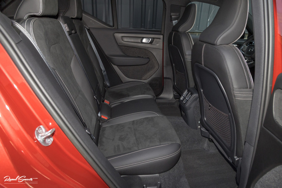 Volvo XC40 Recharge Twin Pro Ultimate | Panoramadak | Adaptieve cruise | Memory | Harman Kardon | Blis |
