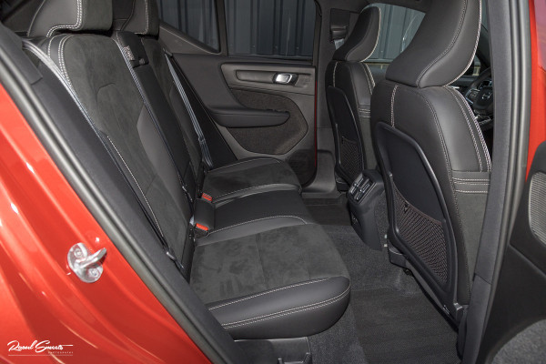 Volvo XC40 Recharge Twin Pro Ultimate | Panoramadak | Adaptieve cruise | Memory | Harman Kardon | Blis |