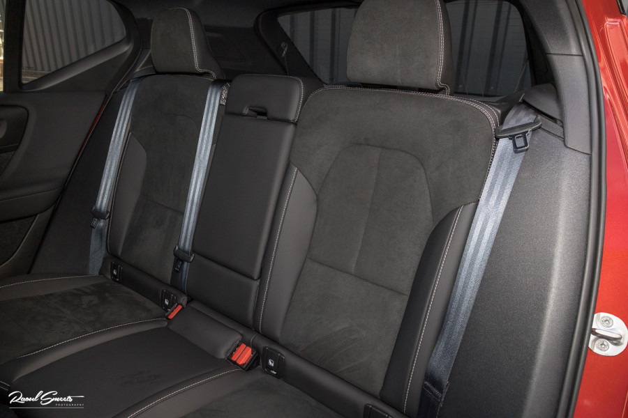 Volvo XC40 Recharge Twin Pro Ultimate | Panoramadak | Adaptieve cruise | Memory | Harman Kardon | Blis |