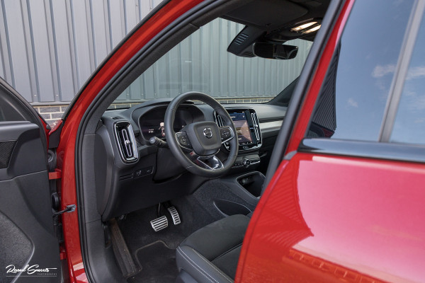 Volvo XC40 Recharge Twin Pro Ultimate | Panoramadak | Adaptieve cruise | Memory | Harman Kardon | Blis |