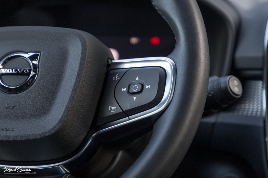 Volvo XC40 Recharge Twin Pro Ultimate | Panoramadak | Adaptieve cruise | Memory | Harman Kardon | Blis |