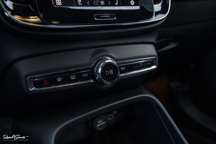 Volvo XC40 Recharge Twin Pro Ultimate | Panoramadak | Adaptieve cruise | Memory | Harman Kardon | Blis |