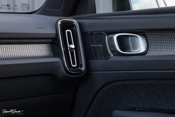 Volvo XC40 Recharge Twin Pro Ultimate | Panoramadak | Adaptieve cruise | Memory | Harman Kardon | Blis |