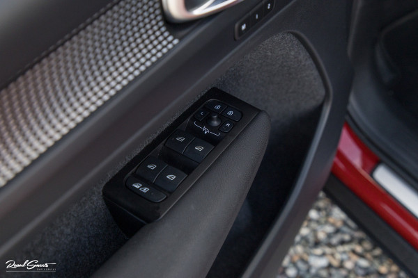 Volvo XC40 Recharge Twin Pro Ultimate | Panoramadak | Adaptieve cruise | Memory | Harman Kardon | Blis |