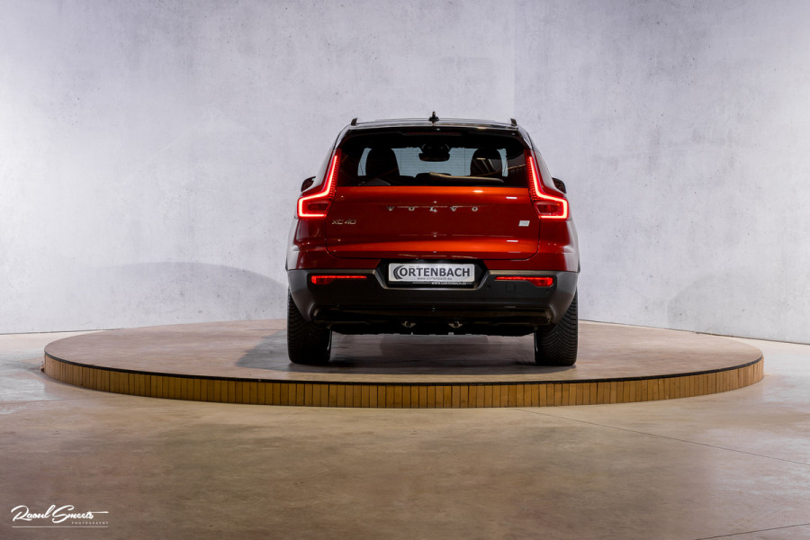 Volvo XC40 Recharge Twin Pro Ultimate | Panoramadak | Adaptieve cruise | Memory | Harman Kardon | Blis |