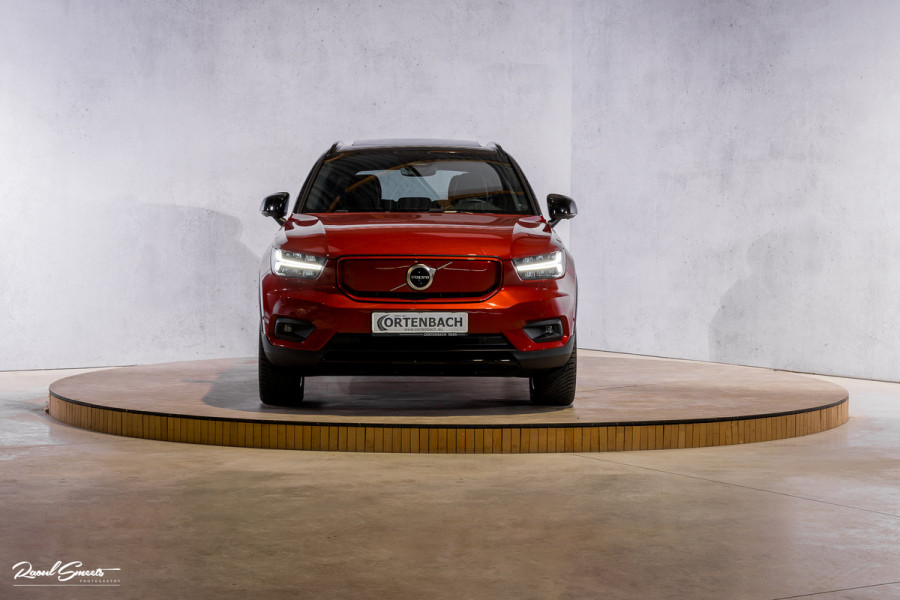 Volvo XC40 Recharge Twin Pro Ultimate | Panoramadak | Adaptieve cruise | Memory | Harman Kardon | Blis |