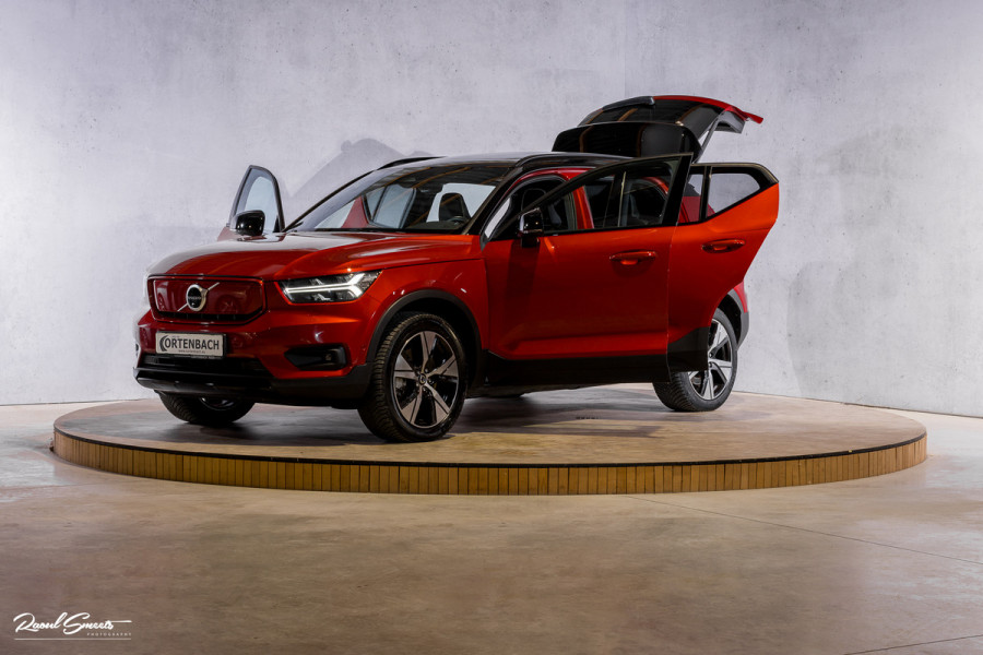 Volvo XC40 Recharge Twin Pro Ultimate | Panoramadak | Adaptieve cruise | Memory | Harman Kardon | Blis |