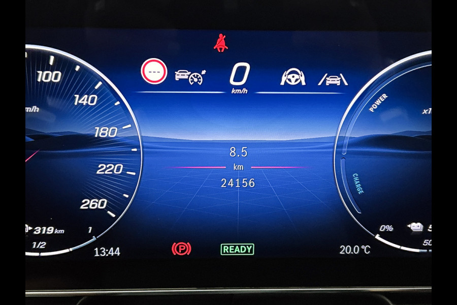 Mercedes-Benz GLC 300 e 4MATIC AMG Plug-In Hybride Luchtvering | AMG Premium | Night Pakket | Alarm klasse 3 | Head-up-Display | Panorama Schuif-Kanteldak. Inclusief 24 maanden MB Certified garantie voor Europa.