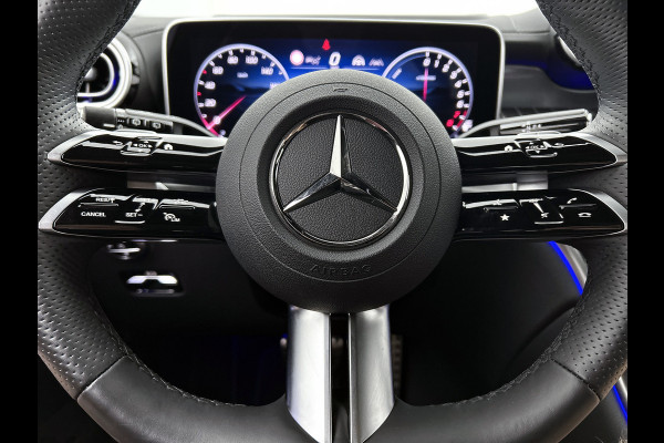 Mercedes-Benz GLC 300 e 4MATIC AMG Plug-In Hybride Luchtvering | AMG Premium | Night Pakket | Alarm klasse 3 | Head-up-Display | Panorama Schuif-Kanteldak. Inclusief 24 maanden MB Certified garantie voor Europa.