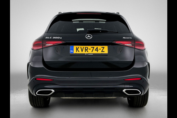 Mercedes-Benz GLC 300 e 4MATIC AMG Plug-In Hybride Luchtvering | AMG Premium | Night Pakket | Alarm klasse 3 | Head-up-Display | Panorama Schuif-Kanteldak. Inclusief 24 maanden MB Certified garantie voor Europa.