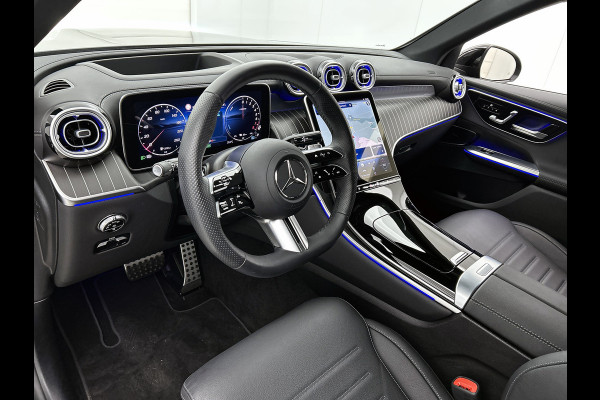 Mercedes-Benz GLC 300 e 4MATIC AMG Plug-In Hybride Luchtvering | AMG Premium | Night Pakket | Alarm klasse 3 | Head-up-Display | Panorama Schuif-Kanteldak. Inclusief 24 maanden MB Certified garantie voor Europa.