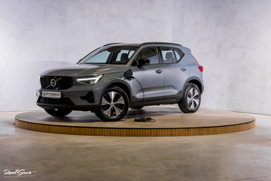 Volvo XC40 1.5 T4 Plug-in hybrid Plus Dark | Adaptieve cruise | Memory | Blis | Harman Kardon |