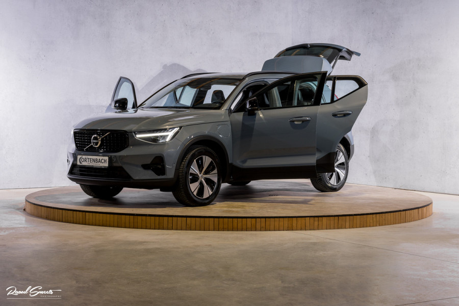 Volvo XC40 1.5 T4 Plug-in hybrid Plus Dark | Adaptieve cruise | Memory | Blis | Harman Kardon |
