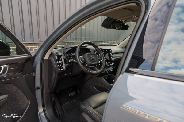 Volvo XC40 1.5 T4 Plug-in hybrid Plus Dark | Adaptieve cruise | Memory | Blis | Harman Kardon |